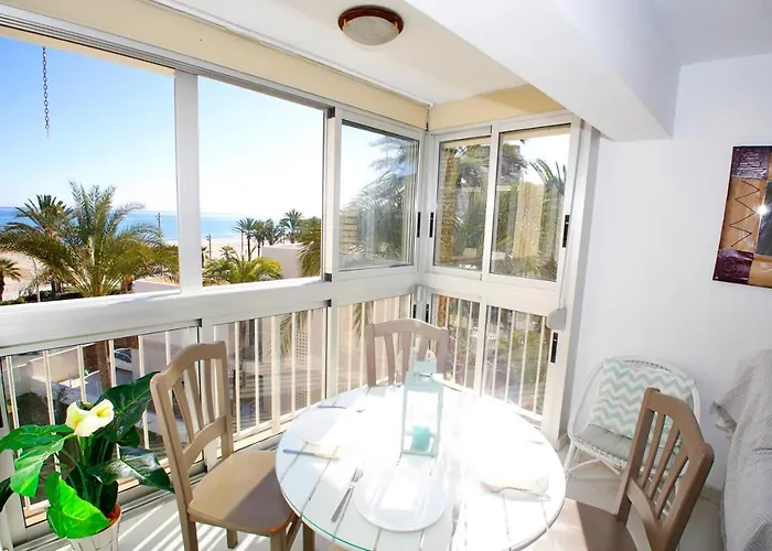 San Juan Beach Apartment With Ac And Views